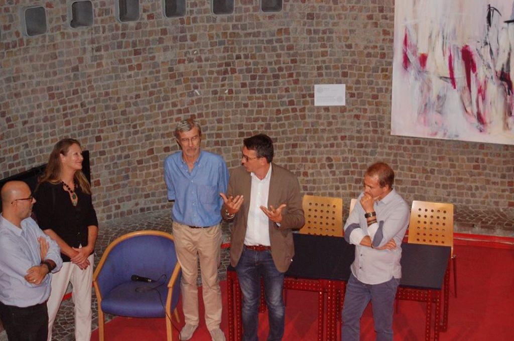 La personale di Michelle Hold a Valenza